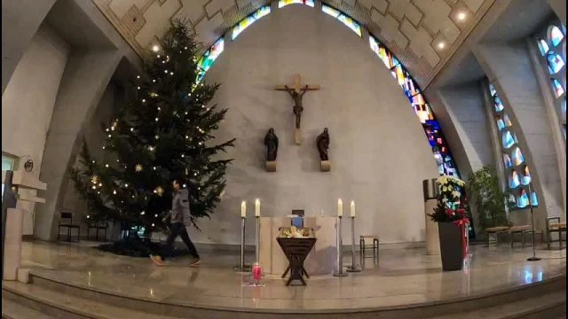 Livestream on 25-Dec-21-08:24:34